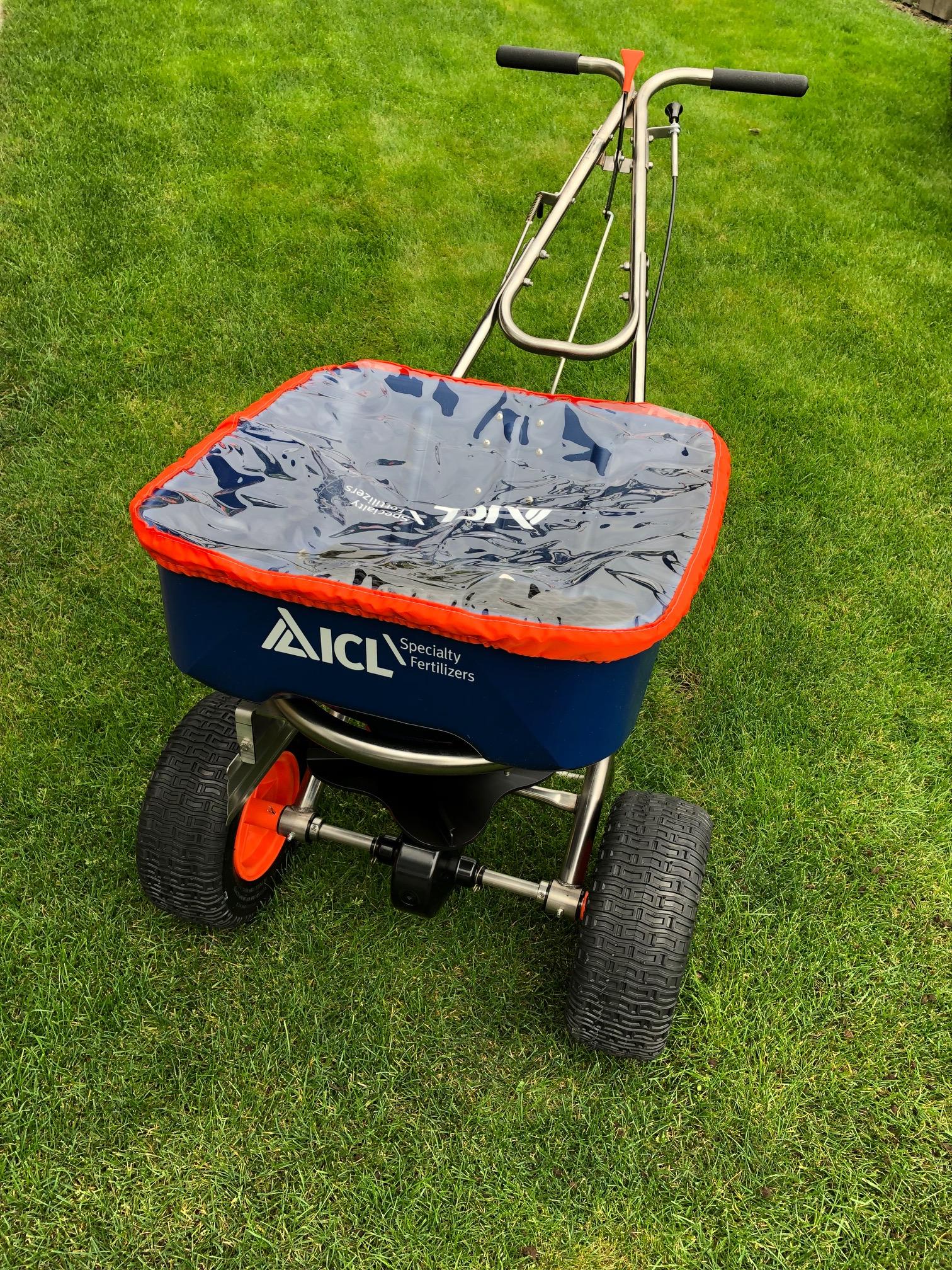 Stödså med kvalitetsfrö i Höllviken