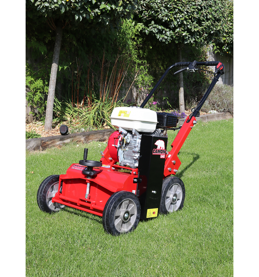 Vertikalskärare in action i Kävlinge